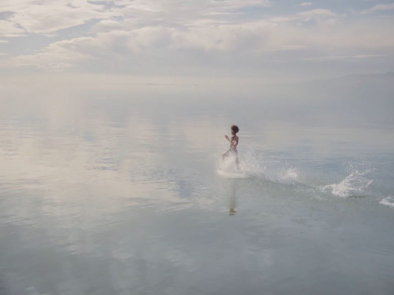 [New Single]  Arctic Monkeys – Opening Night