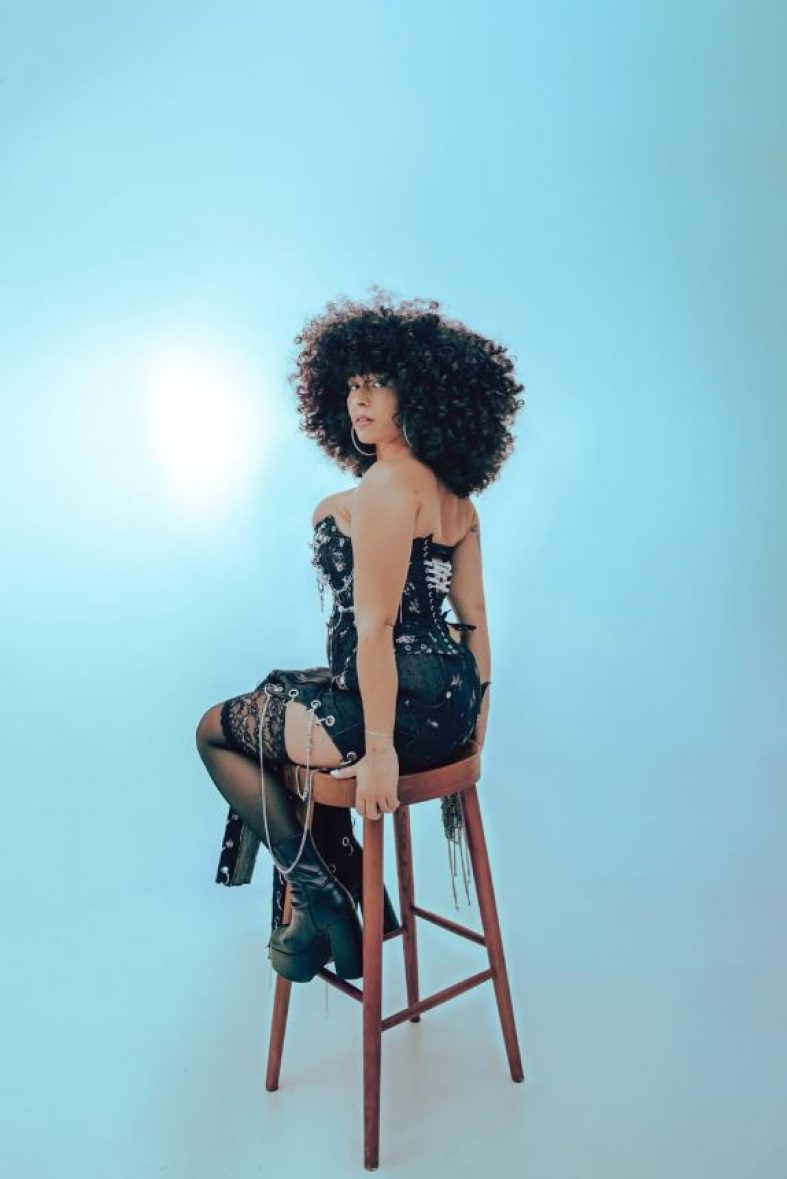 [Worth Listening to] LIBRA – A WOMAN’S TALE