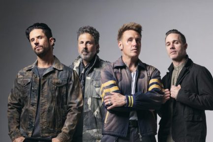 [New Single] Papa Roach – Wake Up Calling