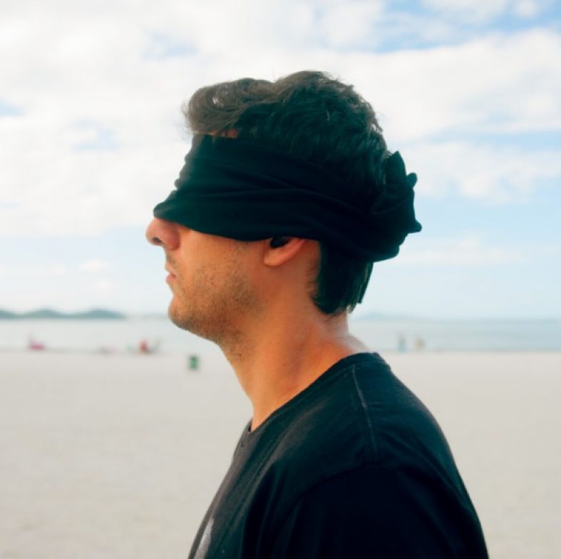 [Worth Listening to] Fábio Brazza – Se o Mundo Fosse Cego (Prod. Paiva)