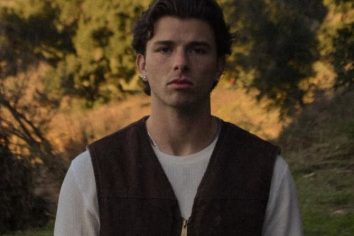 [Worth Listening to] Zach Webb – Losing sleep