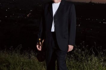 [Worth Listening to] Flea feat. Nick Cave – Wichita Lineman