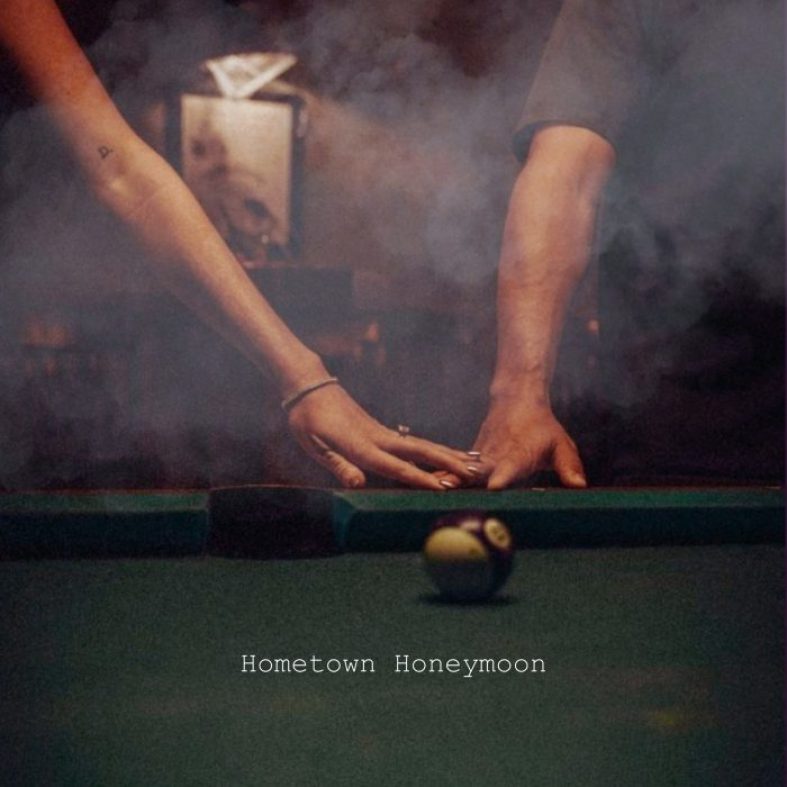 [Worth Listening to] Abby Riley – Hometown Honeymoon