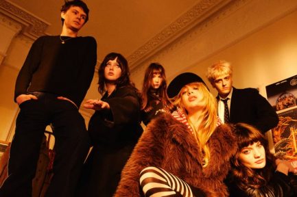 [Worth Listening to] Man/Woman/Chainsaw – Nosedive