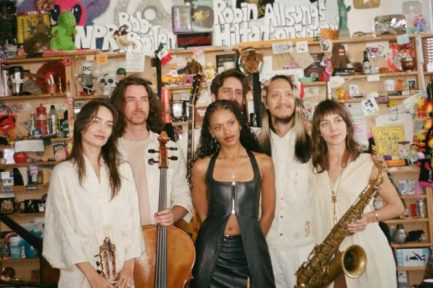 [NPR Tiny Desk Concert]Annahstasia