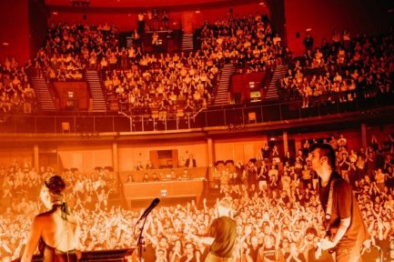 [Worth Listening to] The Haunted Youth – Boys Cry Too (Live at Cirque Royal)