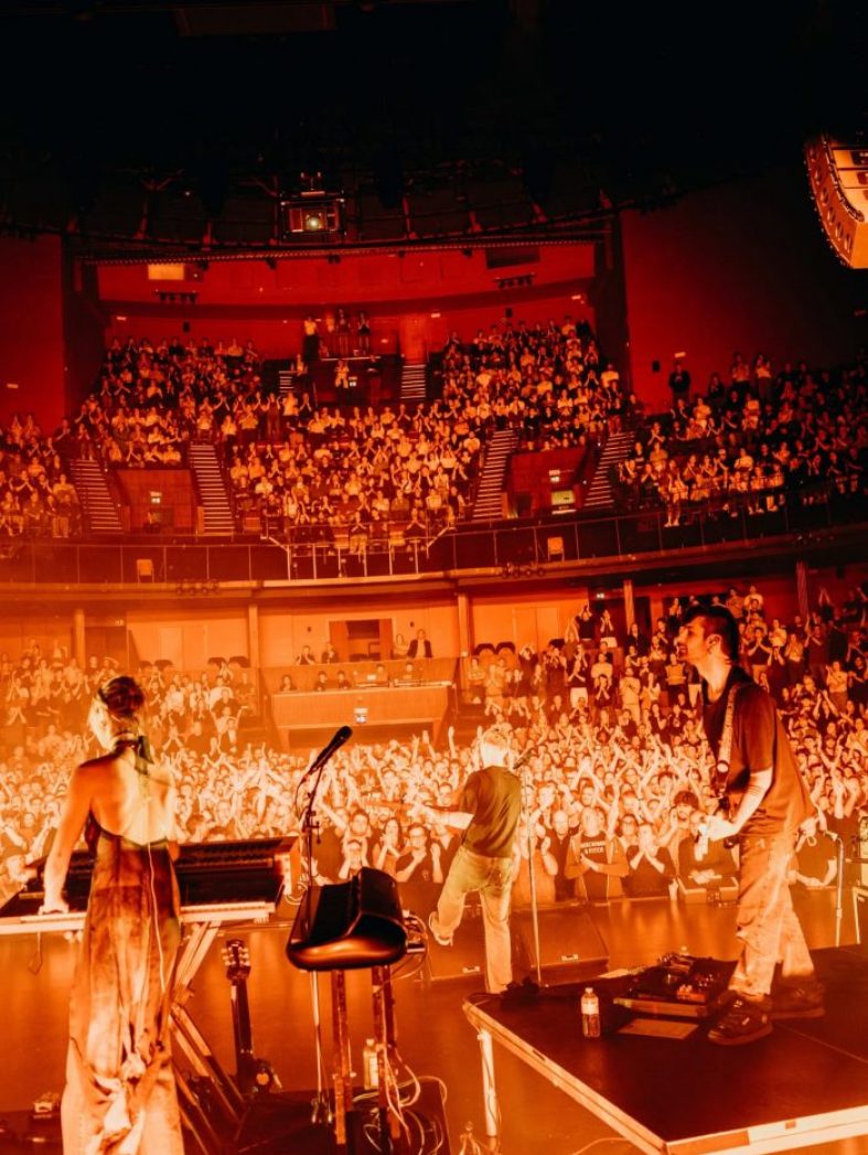 [Worth Listening to] The Haunted Youth – Boys Cry Too (Live at Cirque Royal)