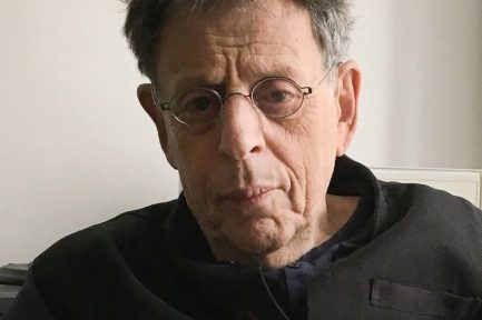 [Flashback] Philip Glass – Metamorphosis: One