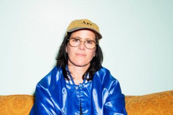 [Worth Listening to] Sera Cahoone  – Pulling Up Roots
