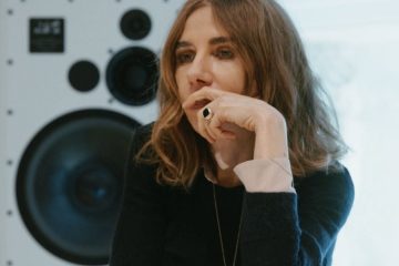 [New Single] PJ Harvey – Voyager