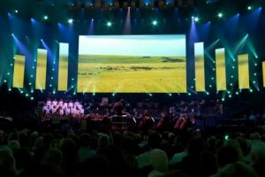 [Live Performance]  Sigur Rós – Hoppípolla | David Attenborough’s 100 Years on Planet Earth