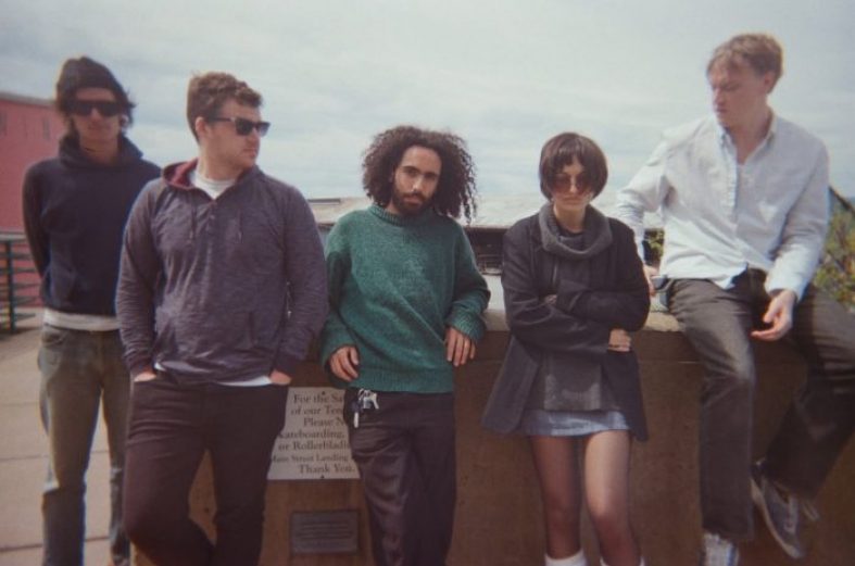 [Worth Listening to] Slow Fiction – turning down flowers