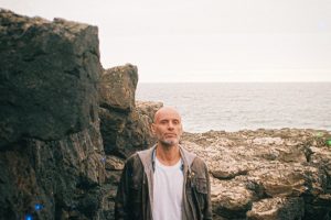 [Worth Listening to] Mau Uivo – Casa Branca