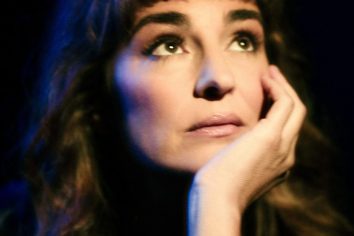 [New Single] Rita Redshoes – Não é Normal