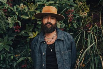 [New Single] RY X – Holy Water